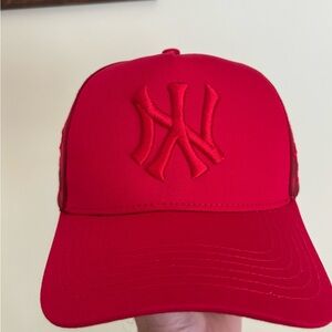 Red New York Yankees Truckers Cap